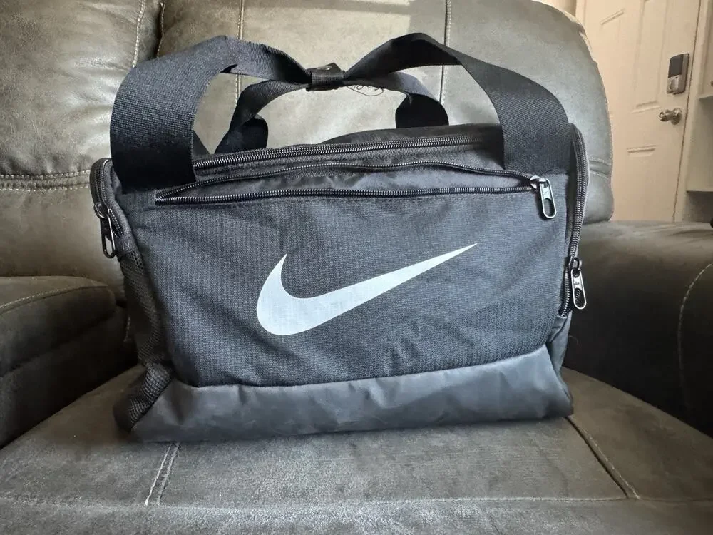 Nike Brasilia 9.5 XS 25L Duffel Bag Black/Black/White DM3977-010